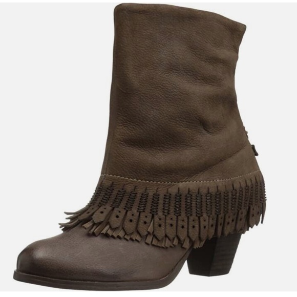 👢New~Women's Naughty Monkey Swing Low Taupe Ankle Bootie | Size 7 1/2👢 - Picture 1 of 8